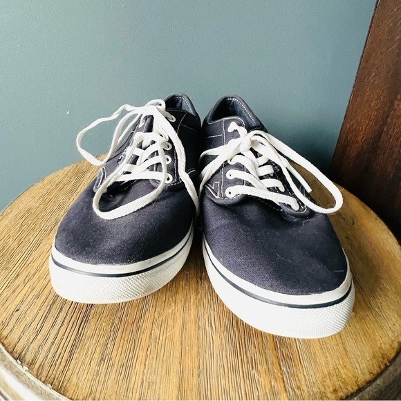 Vans Lace Up Sneakers - Picture 5 of 9